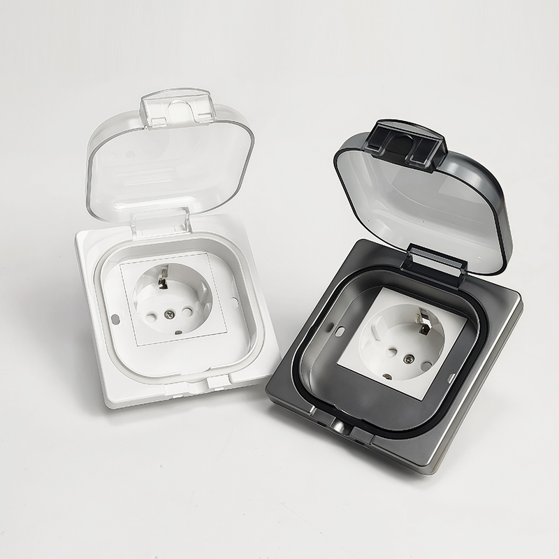 Stopkontak Luar Ruangan Tahan  - Outdoor Power Receptacle ulasan dan harga